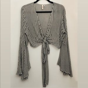 NWOT Elan Bell Sleeve Tie Front Top